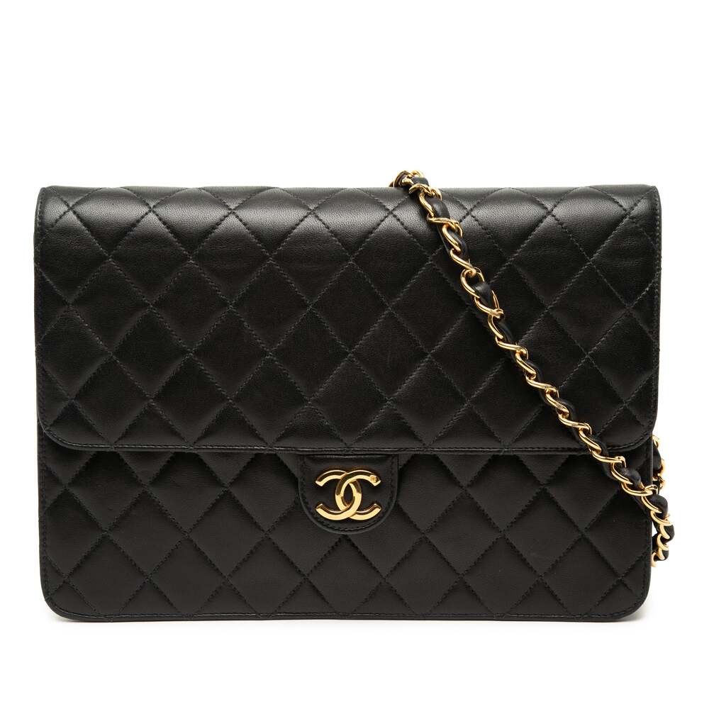 Chanel Vintage Clutch With Chain #319105C37B